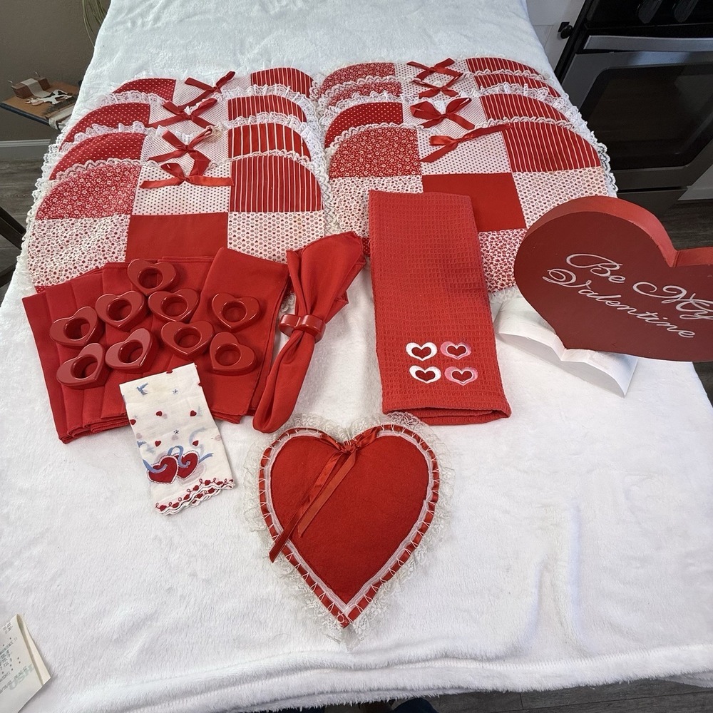 Vintage Valentine Table Decor Lot Quilted Placemats Napkins Heart Rings Lace